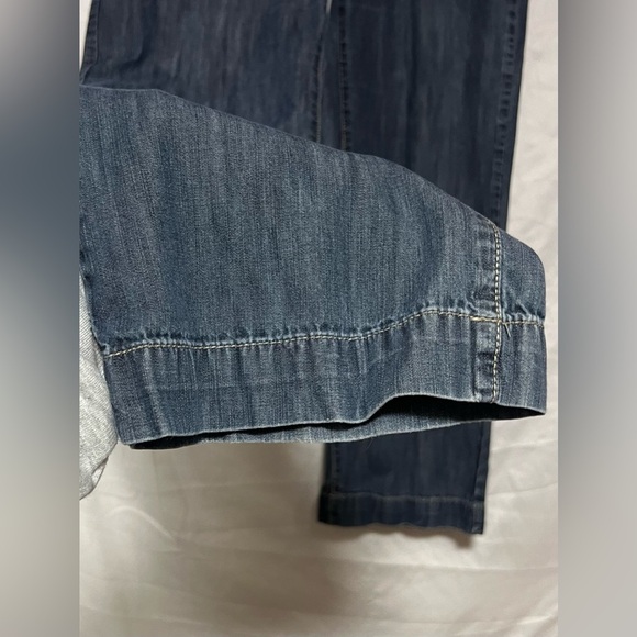 Tommy Hilfiger Mid Rise Denim Wide Leg Jeans | Trousers | Denim | Fall | Casual - Picture 4 of 11